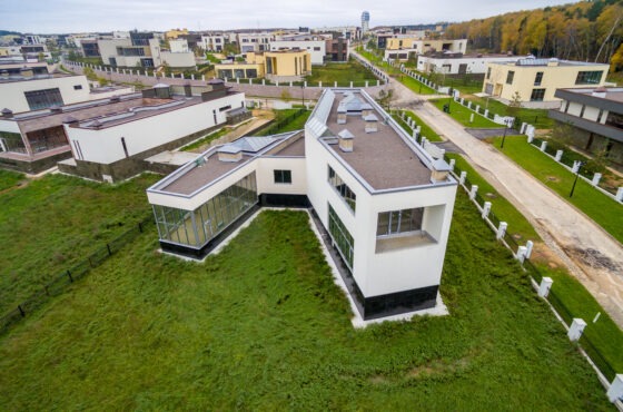 What Are the Benefits of Buying a Villa Over an Apartment in Bangalore?