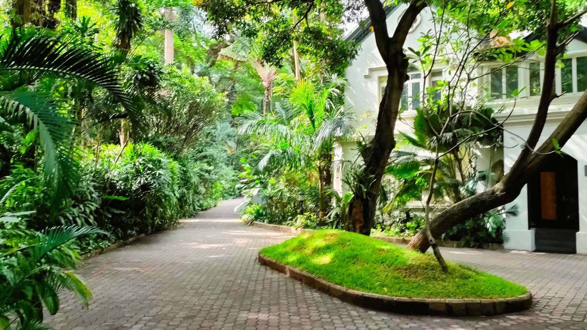 Costs Buyers Ignore When Purchasing a Villa in Bangalore